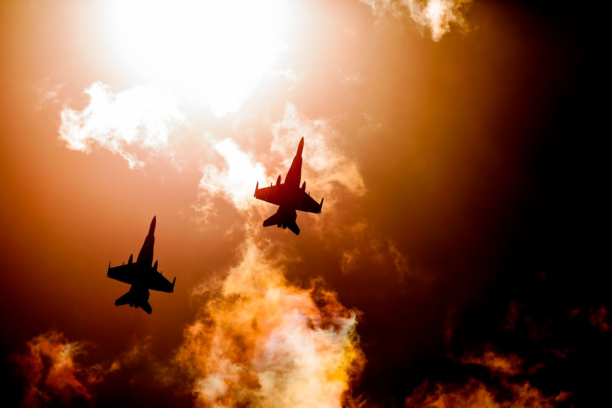 1200-X-800-WAR